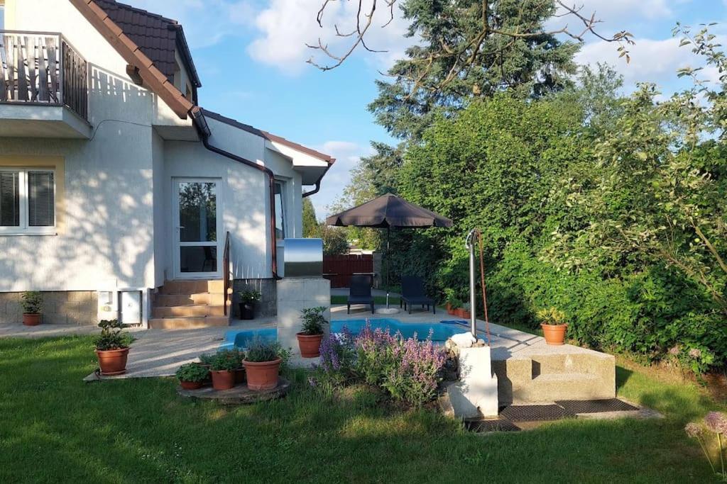 Klasicky Dum, 5 Loznic , 5 Bedrooms, * Praha