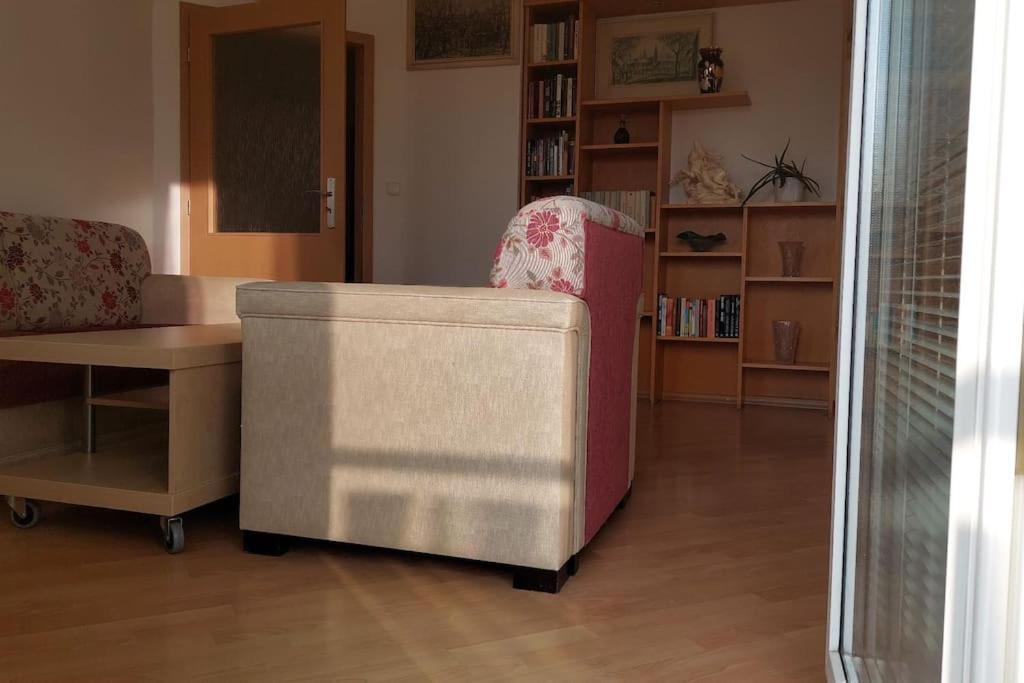 Prázdninový dům Klasicky Dum, 5 Loznic , 5 Bedrooms, *
