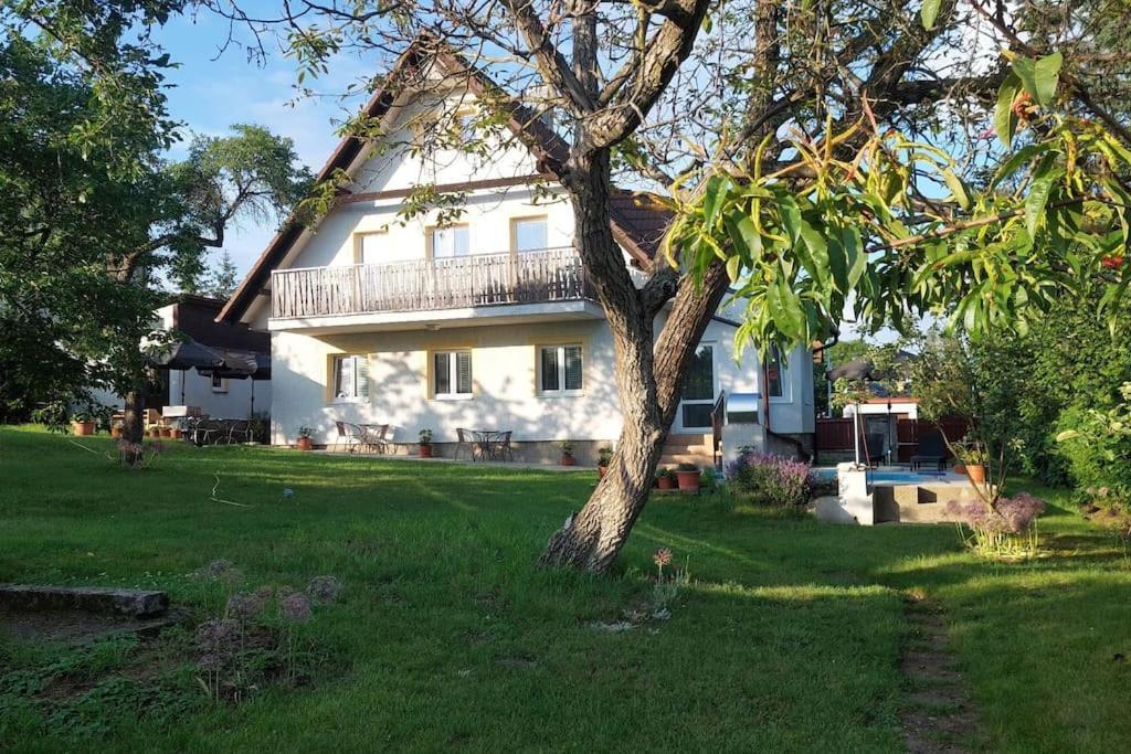 Prázdninový dům Klasicky Dum, 5 Loznic , 5 Bedrooms,