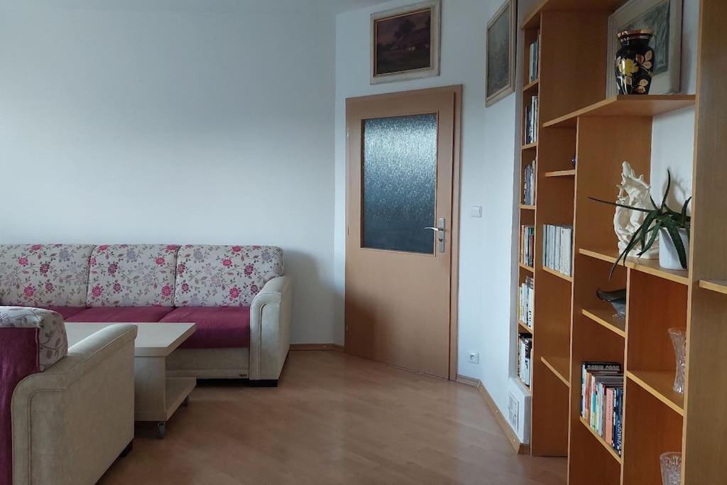 Prázdninový dům Klasicky Dum, 5 Loznic , 5 Bedrooms, Praha