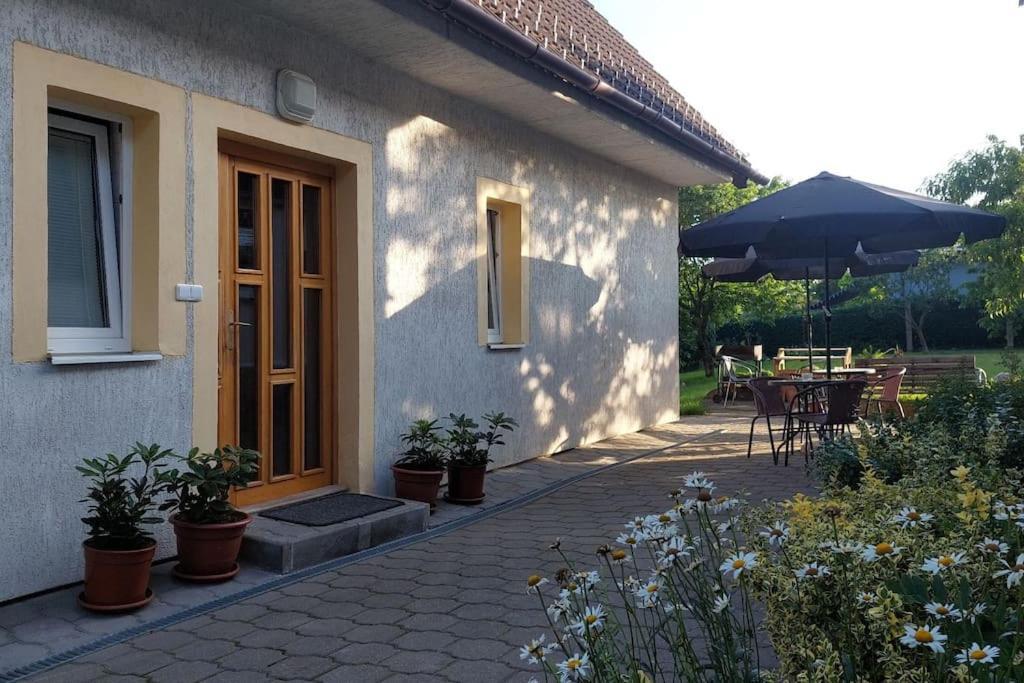 Prázdninový dům Klasicky Dum, 5 Loznic , 5 Bedrooms, *