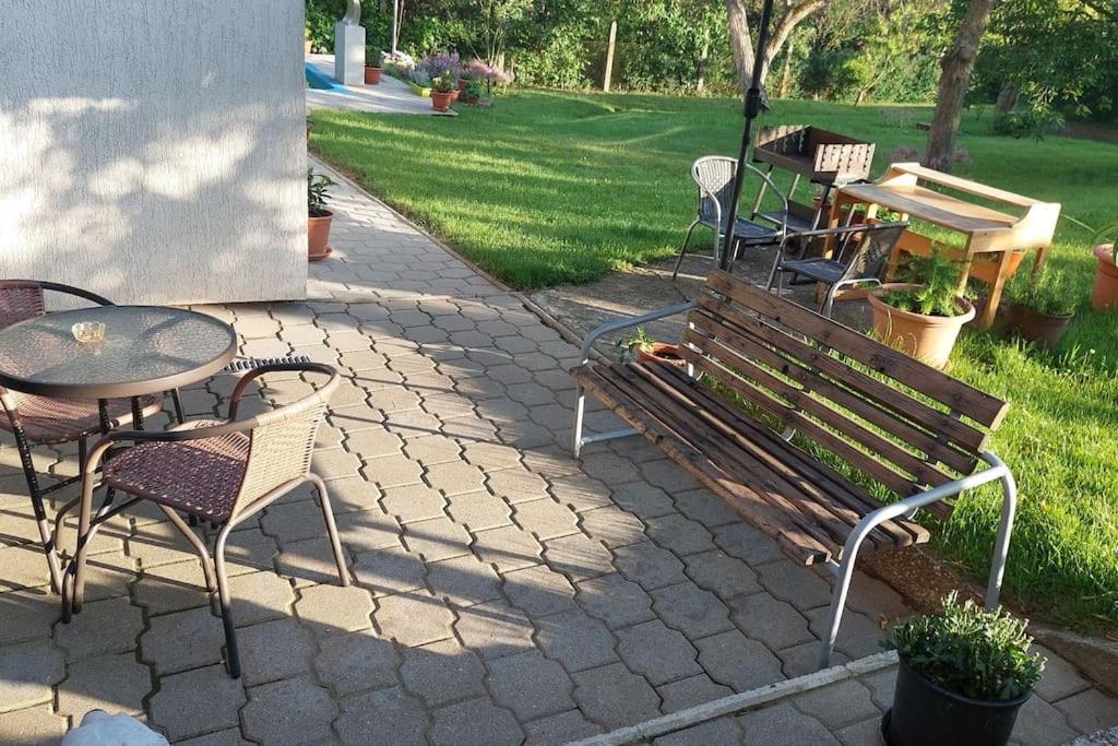 Klasicky Dum, 5 Loznic , 5 Bedrooms, * Praha