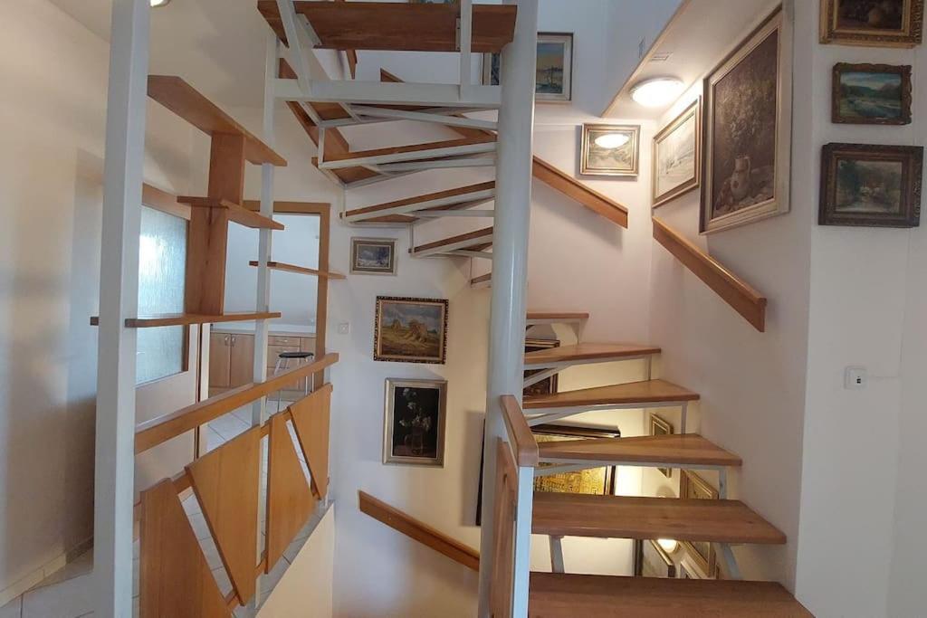 Prázdninový dům Klasicky Dum, 5 Loznic , 5 Bedrooms,